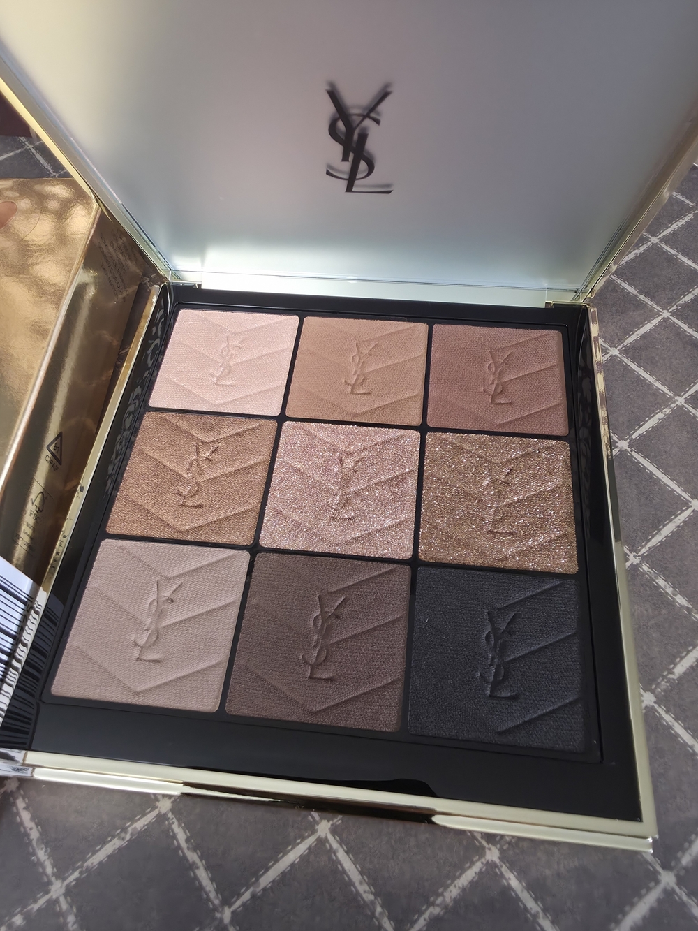 Yves Saint Laurent Neutral Glow Eyeshadow Palette — Nude Hours